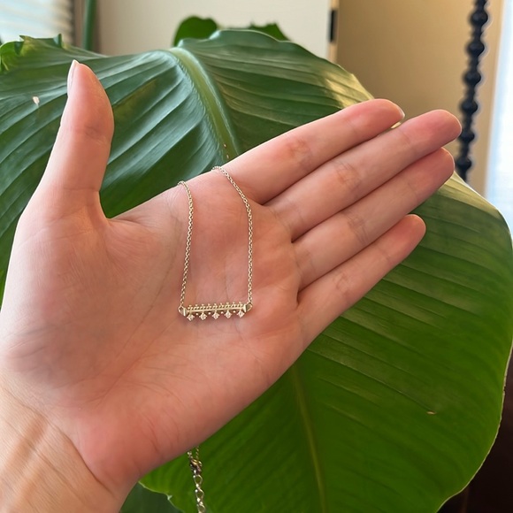 Kendra Scott Jewelry - Kendra Scott gold necklace